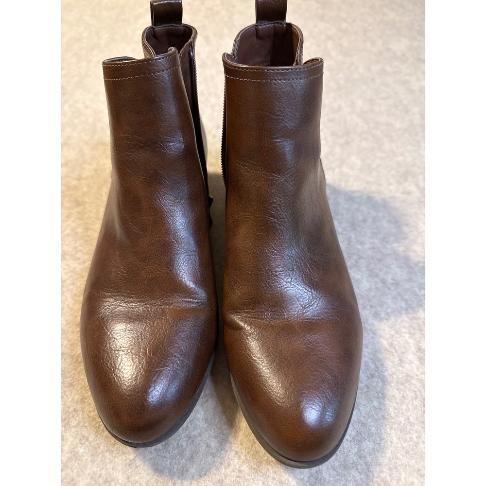 Michael Brown Faux Leather Ankle Boots Low Block Heel Size 10 Zip Up Booties